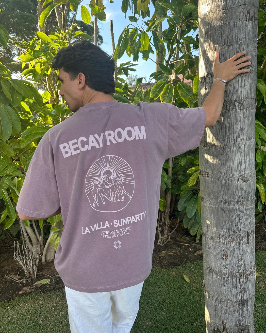 Villa T-Shirt - Image 3